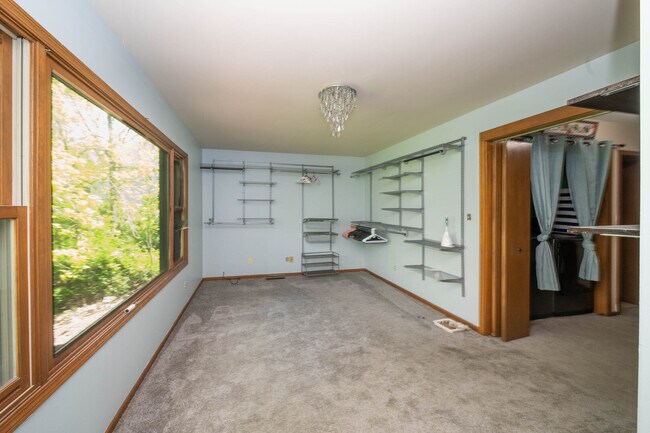 Building Photo - 3516 Kings Lair Dr