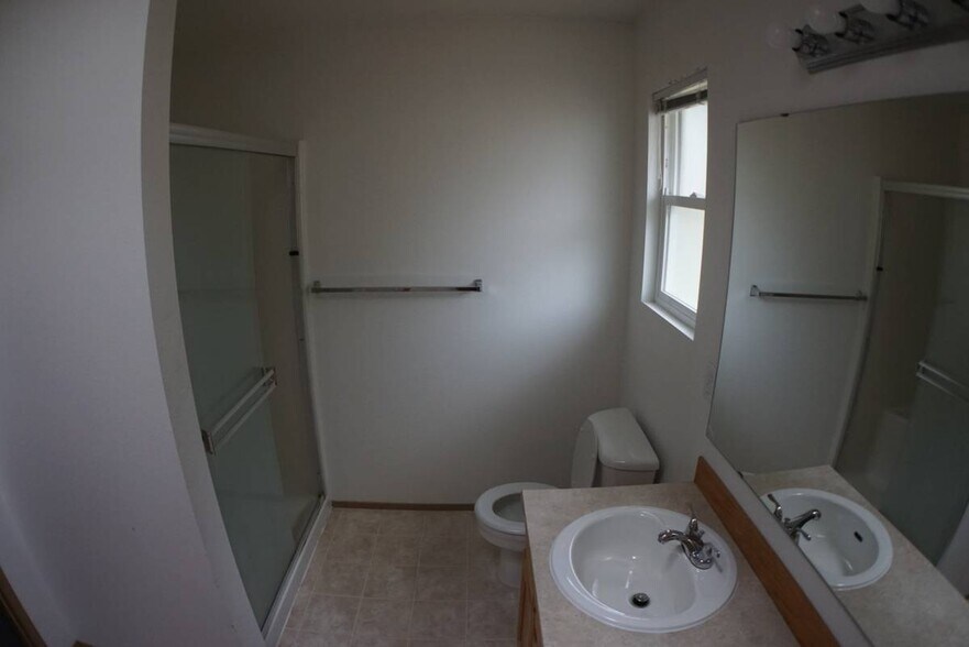 Building Photo - 2966 Sprague St