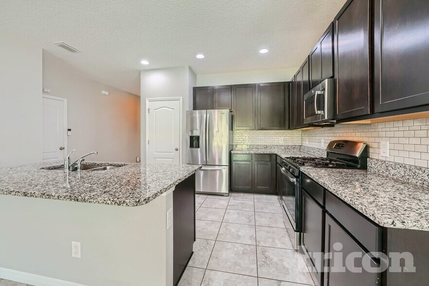 Building Photo - 937 Hilltop Park Ct