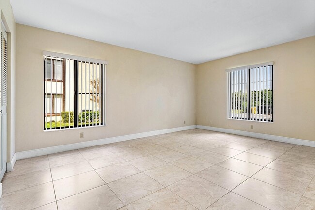 Building Photo - 826 Sky Pine Way