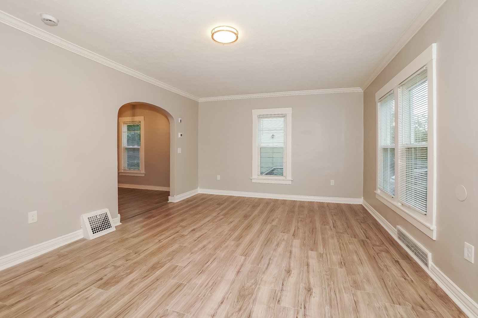 Building Photo - 939 Walnut St