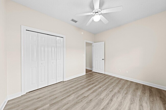 Building Photo - 1472 The Crossings