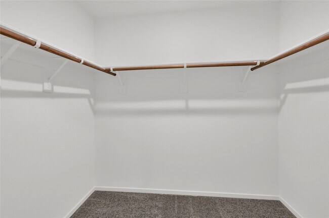 Building Photo - 17942 Becker Lndg Dr