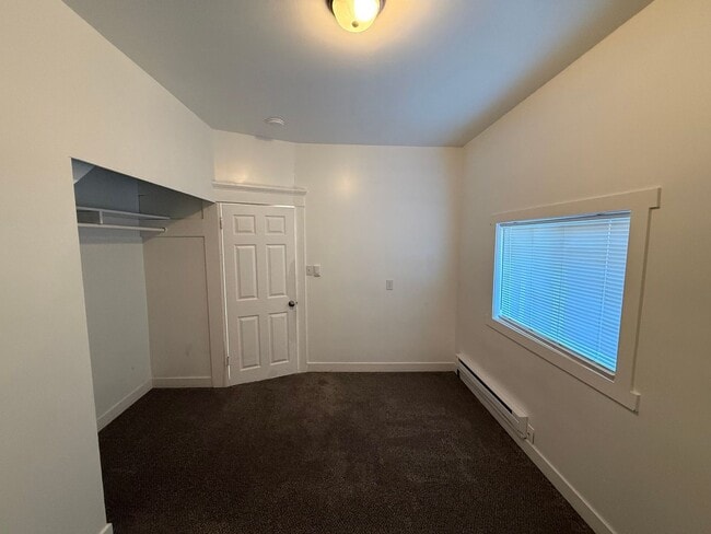 Building Photo - 3 Bed 1.5 Bath Pet Friendly Home in Monroe