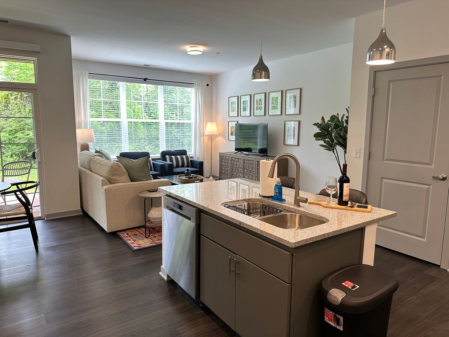 Building Photo - 5069 Aldersgate Dr