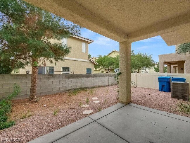 Building Photo - 10653 Petricola St
