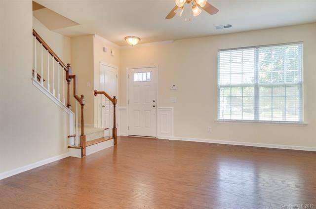 Building Photo - "Charming 3-Bed Oasis with Granite Accents & Pool Retreat in Belmont!"