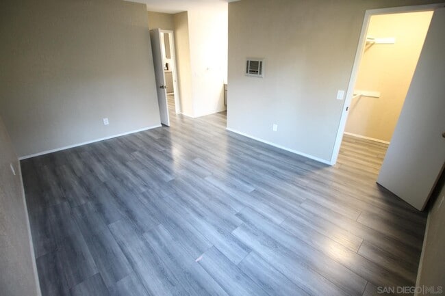 Building Photo - 10332 Caminito Aralia