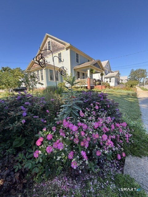 Building Photo - 519 Montauk Ave