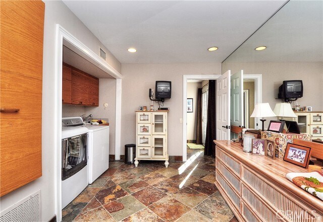 Building Photo - 4022 Calle Marlena