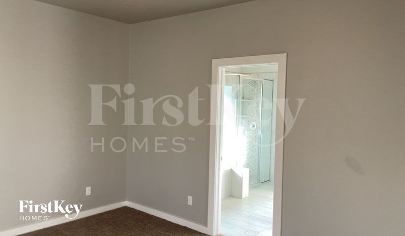 Building Photo - 612 NW 182nd St