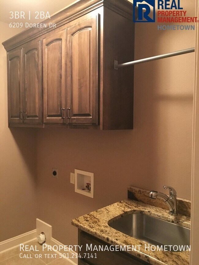 Building Photo - Magnificent 3/2 Home Tucked Away in a Beau...