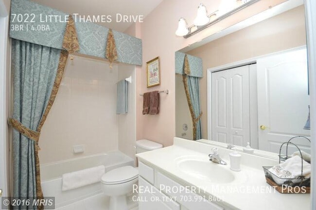 Building Photo - 7022 Little Thames Drive