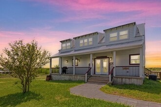 Building Photo - 13484 Avis Rd