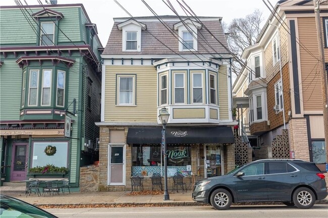 Building Photo - 309 Main St