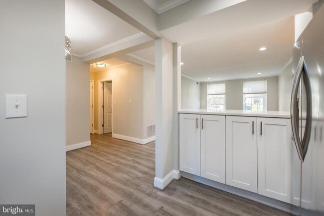 Building Photo - 3888 Porter St NW