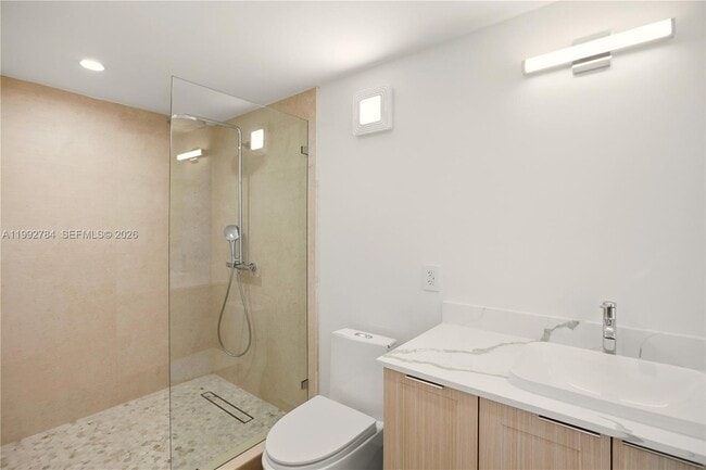 Building Photo - 7238 Jacaranda Ln