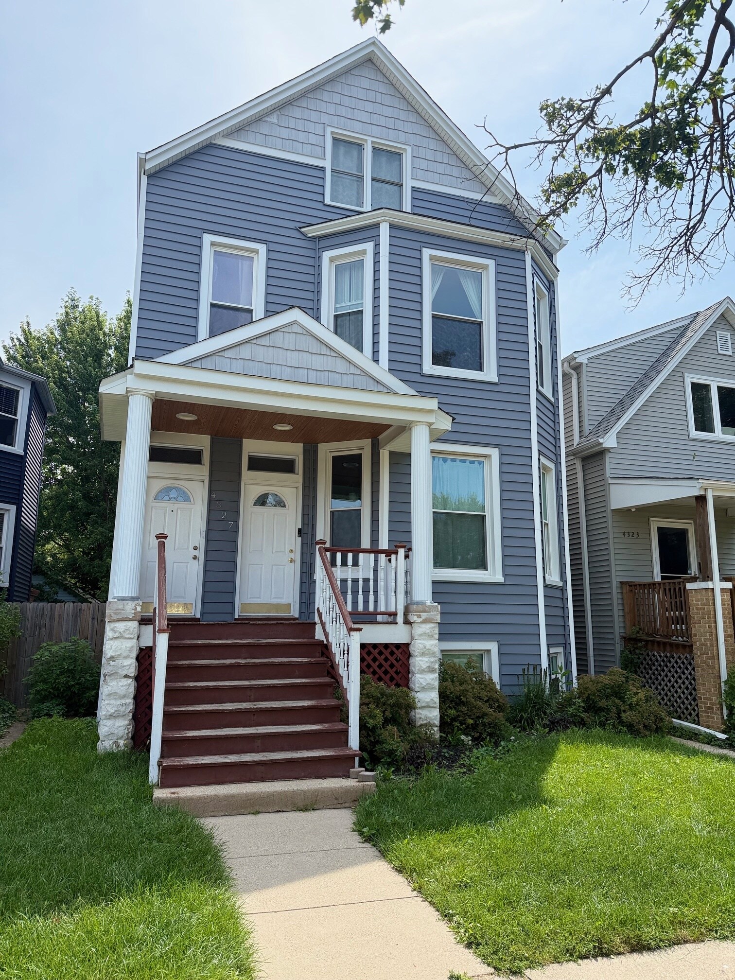 Building Photo - 4327 N Avers Ave