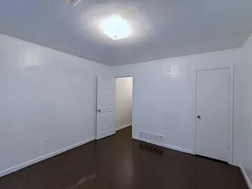 Building Photo - 1512 N Merton St