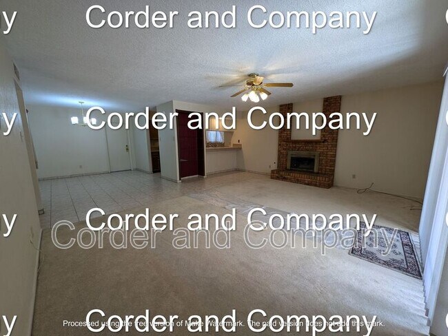 Building Photo - 8804 San Francisco Rd NE