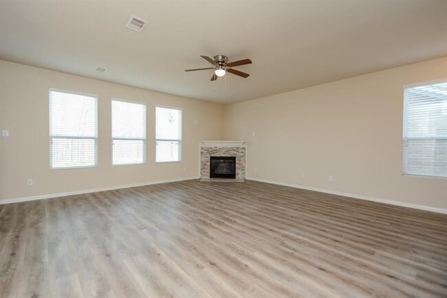 Building Photo - 29459 Forest Floor Ln