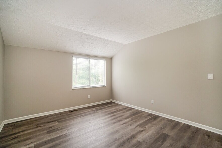 Building Photo - 1700 Golden Cloud Ln