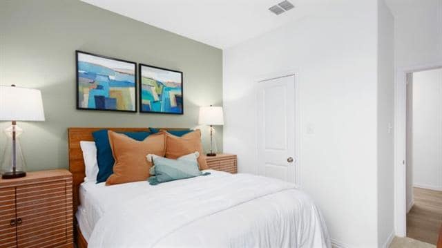 Building Photo - 1226 Banyan Dr