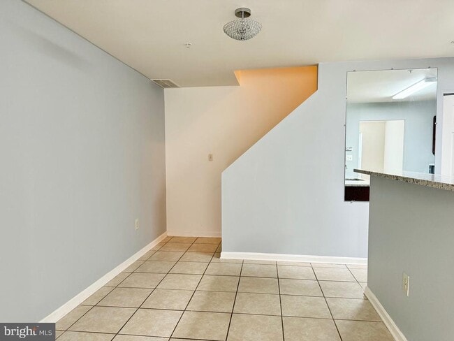 Building Photo - 10128 Reprise Dr