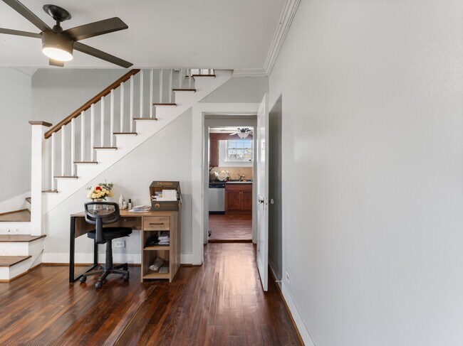 Building Photo - 2520 1st St