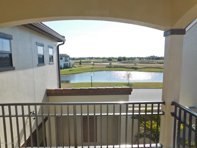 Building Photo - 7123 Vista Hermosa Dr