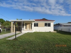 Building Photo - 7435 SW 22nd St