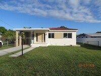 Building Photo - 7435 SW 22nd St