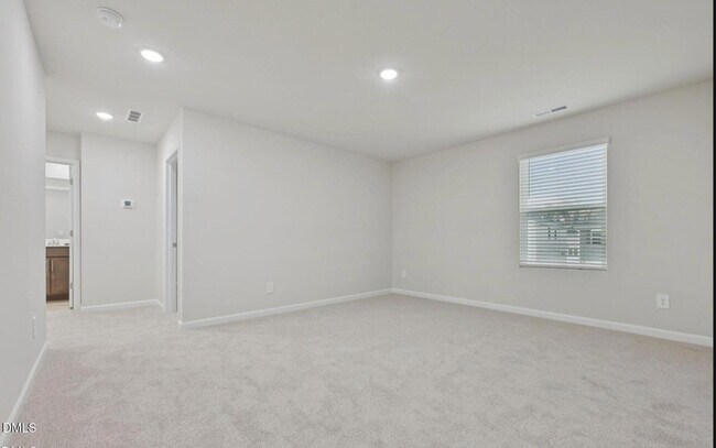 Building Photo - 540 Bridger Dr