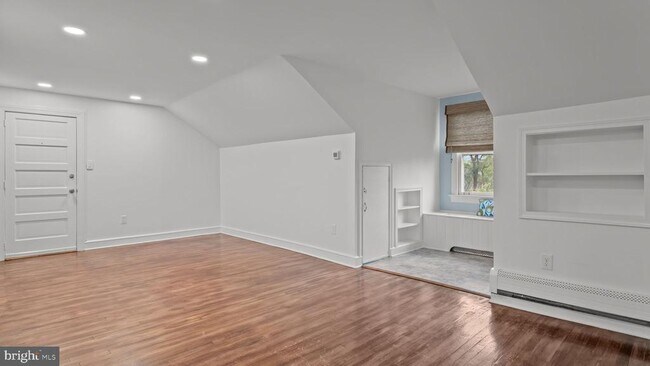 Building Photo - 147 S Delaware Ave