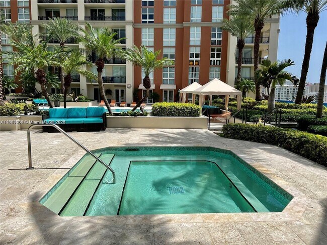 Building Photo - 550 Okeechobee Blvd