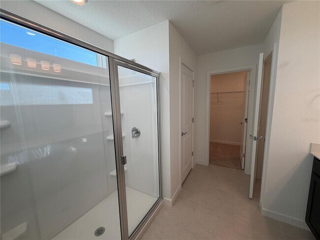 Building Photo - 33424 Binding Ties Ln