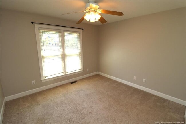 Building Photo - 2002 Keokuk Ct