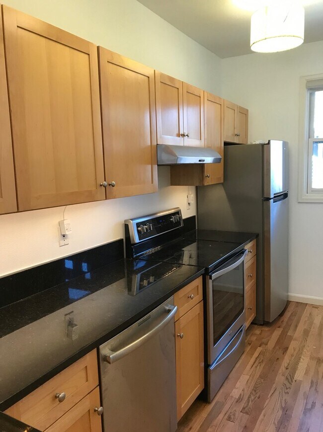 Building Photo - 2 Bed 2 Bath Condo In the Heart of Downtown Boulder!