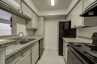 Building Photo - Step Into Style – Upscale Living Starts Now!
