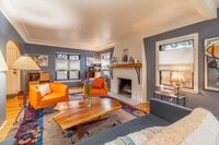 Building Photo - 622 Manor Dr