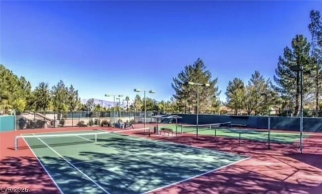 Building Photo - 2628 Highvale Dr