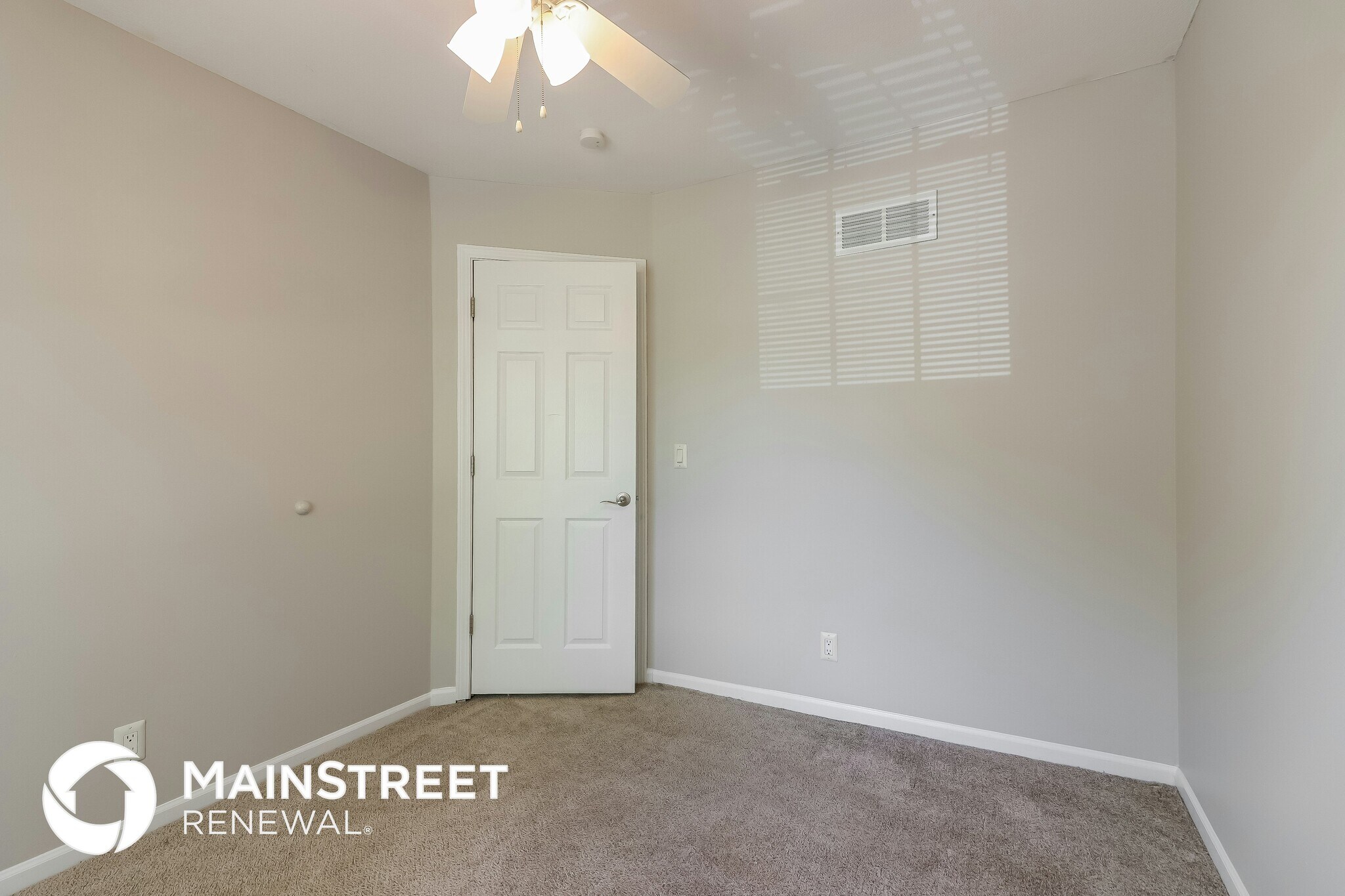 Building Photo - 522 Valle Dr