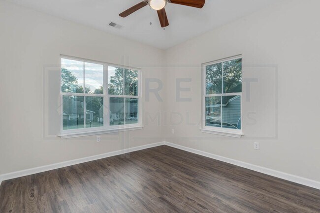 Building Photo - Newly built 3 bedroom, 2 bath Home