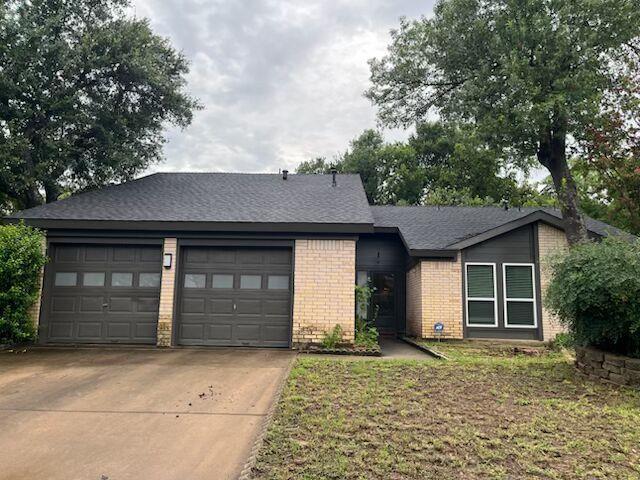 Primary Photo - 1205 Doonesbury Dr