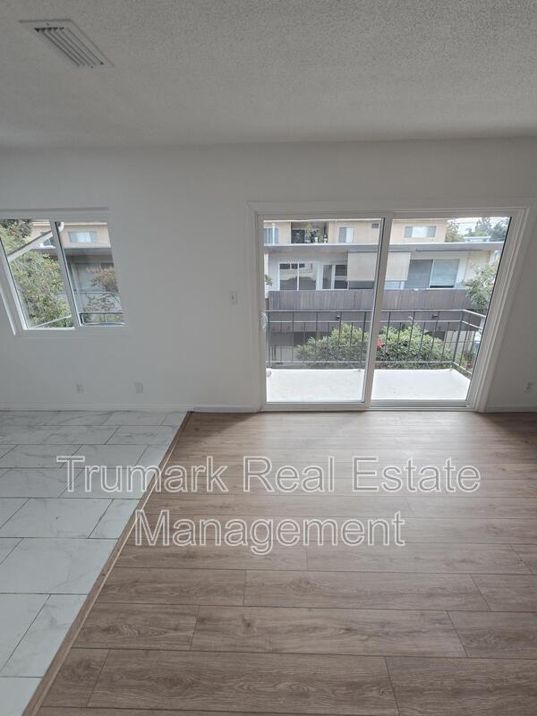 Building Photo - 1705 Fremont Ave