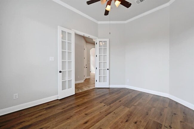 Building Photo - 645 Clear Springs Hollow