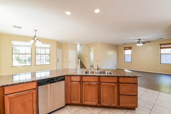 Building Photo - 2547 E Megan St