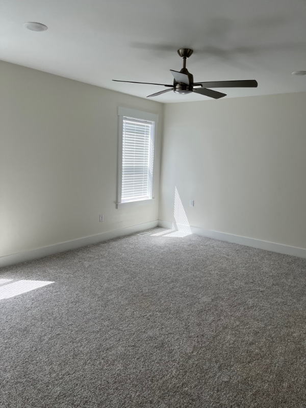 Building Photo - 3261 Reynard Ln