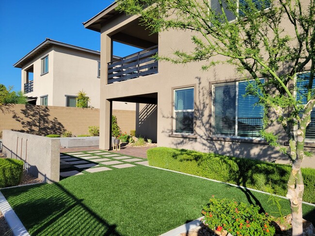 Building Photo - Breathtaking Strip Views Brand New Model in Summerlin 4bed 3.5bath