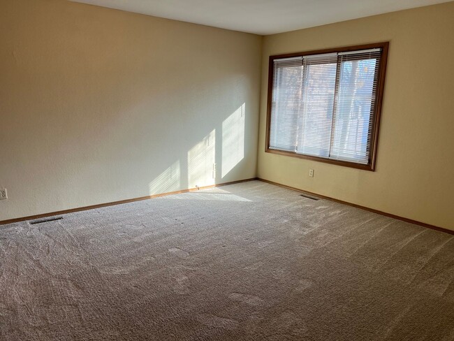 Building Photo - AVAILABLE NOW! Lakewood Village Duplex